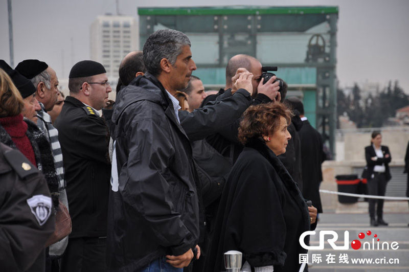 以色列民众吊唁前总理沙龙(组图)