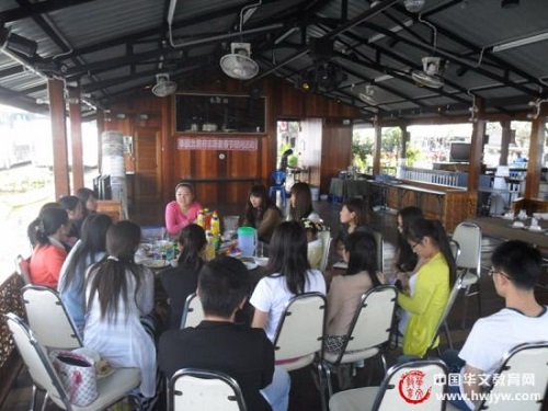 泰国北碧府举办汉语教师志愿者春节慰问活动