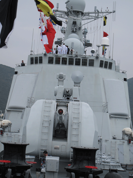 中国海军护航编队正式出征 跨越印度洋远航亚丁湾