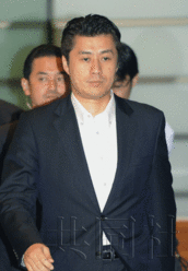 日本首相菅直人小幅更换阁僚 人事任命遭批评