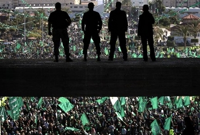 哈马斯在加沙举办成立20周年大型集会