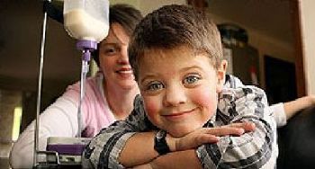 澳洲小男孩对所有食物过敏 最想吃烤肉和冰淇淋