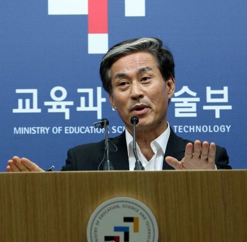 韩国将于19日发射首枚运载火箭罗老号