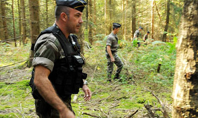 法国两名囚犯异地同时越狱 监狱管理者被指渎职