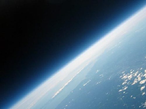 美大学生自制“太空照相机” 升空5小时后成功回收