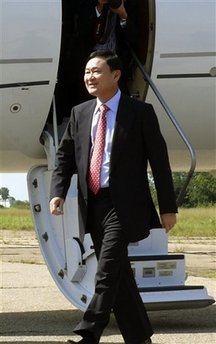 泰国前总理他信今抵达柬埔寨 准备担任经济顾问