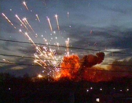 俄罗斯一军火库爆炸 2人死亡7人受伤
