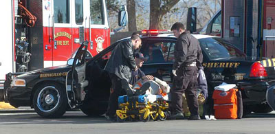 美国副总统车队开路警车发生交通事故