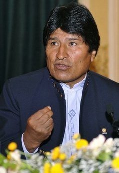 玻利维亚总统誓将修宪 送竞选对手入狱