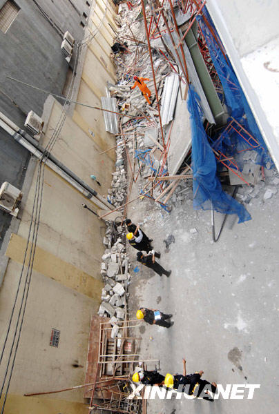 印尼首都一建筑物坍塌 2人死亡12人受伤