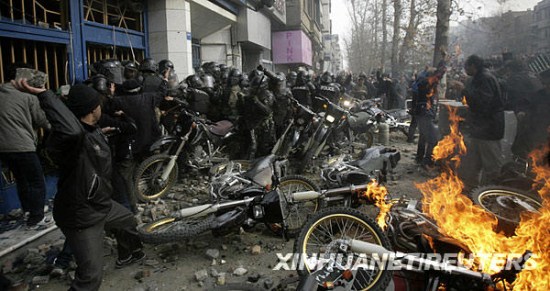 美国谋求对伊朗新一轮制裁 伊谴责西方干预内政