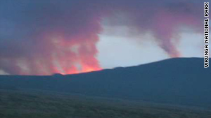 昨日哥伦比亚、刚果分别发生火山爆发