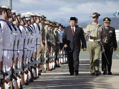 印尼总统出访澳洲 获“殊荣”在议会发表讲话
