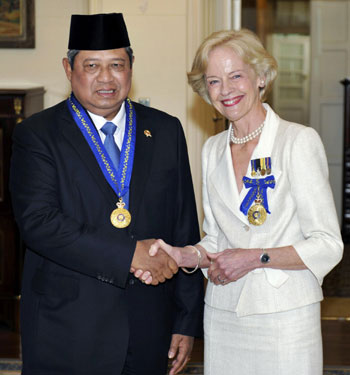 印尼总统出访澳洲 获“殊荣”在议会发表讲话