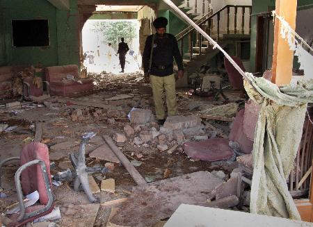 国际援助机构驻巴基斯坦办事处遇袭 6死4伤