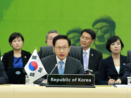 图：温家宝出席第三次中日韩领导人会议