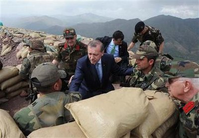 土耳其军方加强土伊边境兵力部署 打击库尔德工人党