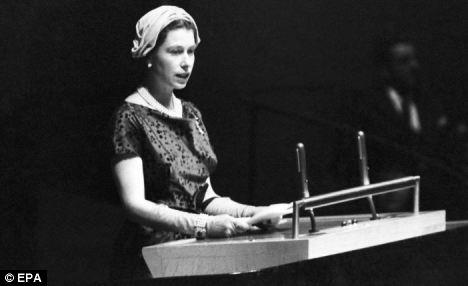 英国女王53年后再访联合国总部 呼吁世界保持和平与繁荣