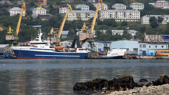 俄罗斯远东地区发生渔船翻船事故7人失踪