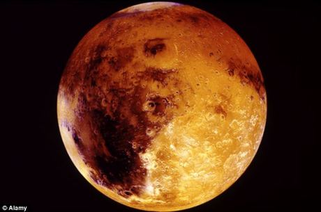 美国航空航天局3日公布火星最新高分辨率图像
