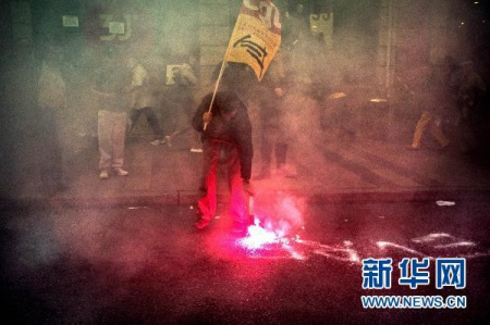 法国工会组织16日将再次号召数百万人罢工