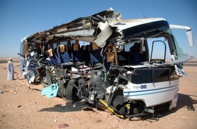 美国游客在埃及遭遇车祸 8人丧生23人受伤