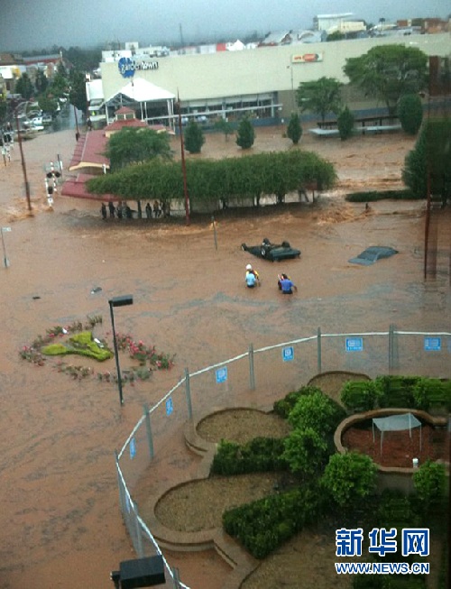 高清：澳大利亚东部降雨持续 洪水肆虐