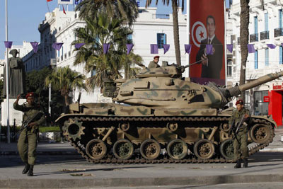 突尼斯代总统呼吁尽快建立新政府 骚乱持续不断