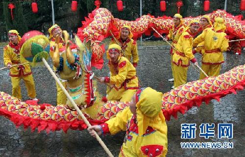 看看外国春节联欢会什么样