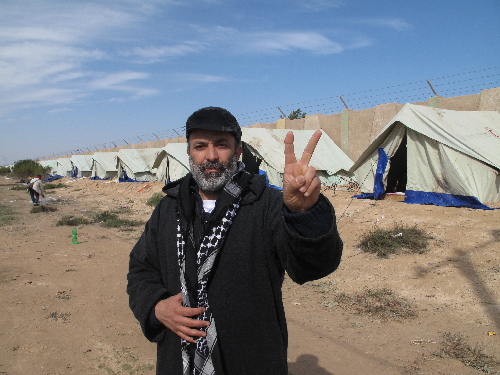 超过三分之二的赴利比亚中国人已经撤离