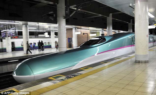 日本最新高速列车投入运营 明年最高时速提至320公里