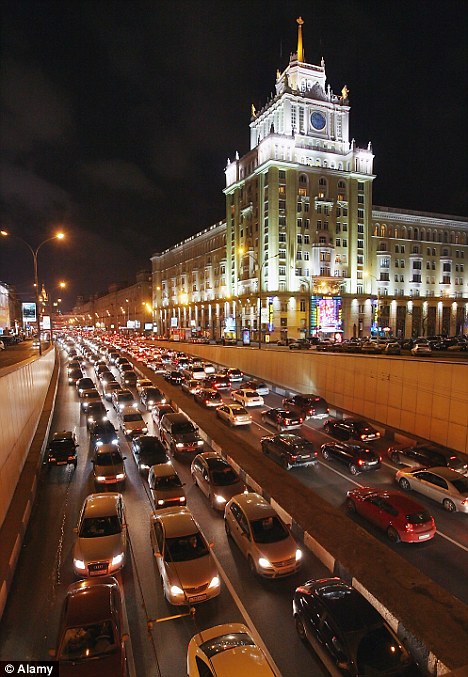 俄黑客在首都中心电子广告牌上放黄片 被判入狱6年