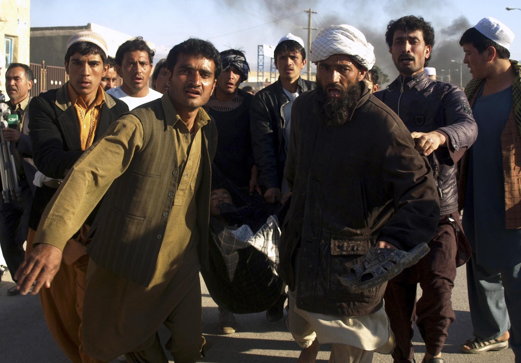 美牧师焚烧古兰经引阿富汗骚乱 12人死亡