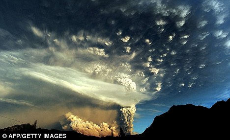 英科学家欲向空中喷人工火山灰 缓解全球变暖