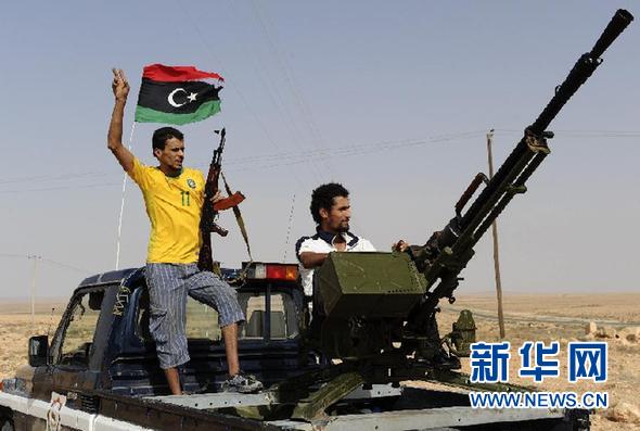 法军方称卡扎菲及其子或正在赴布基纳法索的车队中