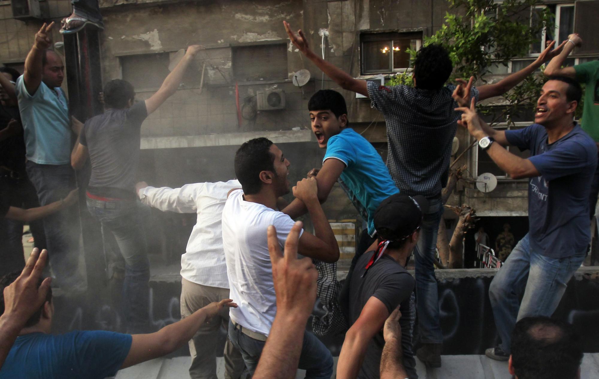 埃及示威者冲击以色列使馆 两国关系恶化奥巴