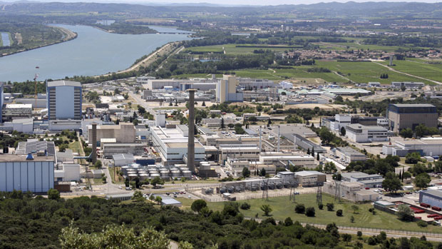 法国核电站爆炸1死4伤 暂未发现核泄漏(图)