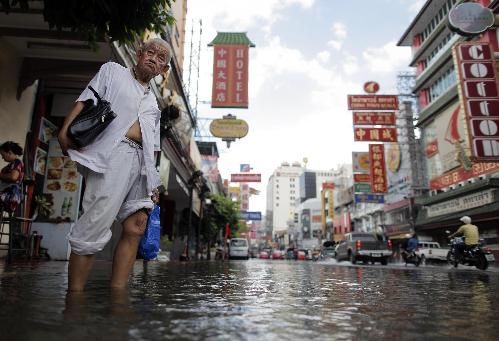 泰国洪灾遇难人数上升至381人
