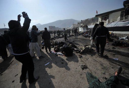 阿富汗两座清真寺爆炸58死逾150伤