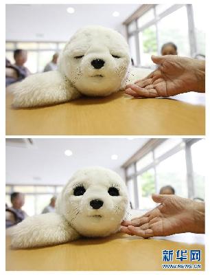 日本推出灾后治愈系机器小海豹 憨厚可爱抚慰人心