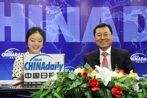 外交部美大司司长谢锋作客本网(图)