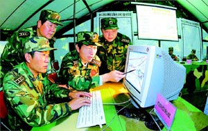 贴近实战条件 我军谋划信息化建设