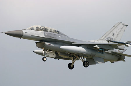 台湾空军将升级F－16战斗机软件和硬件