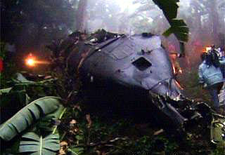 台直升机坠毁空骑旅长丧生 残骸散落山间