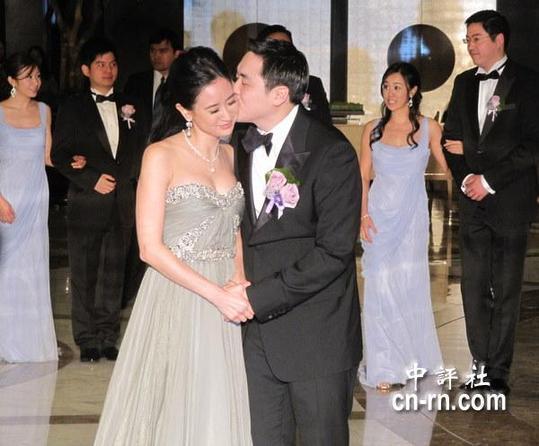 台塑长孙王泉仁新婚夫妻亮相(组图)