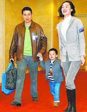 女星嫁入豪门后非常遭遇 盘点新一代豪门怨妇