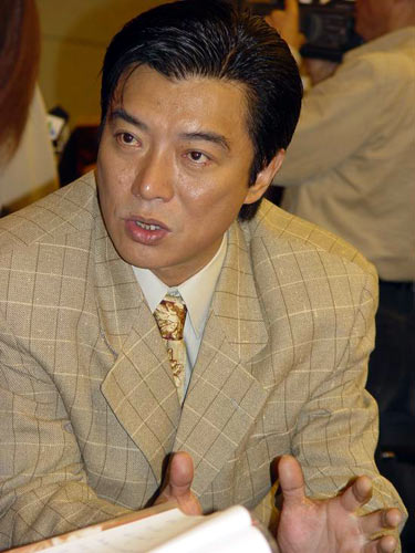 昔日琼瑶剧小生如今老成大叔