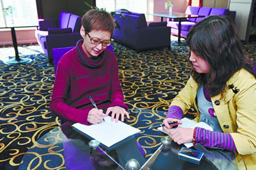 胡因梦再谈李敖:路上遇到,就过去和他握手(图)