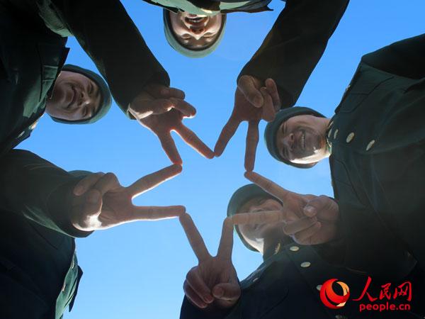 开展心理行为训练 打造积极向上 阳光心态 - M