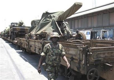 非盟维和部队抵达索马里首都摩加迪沙(图)